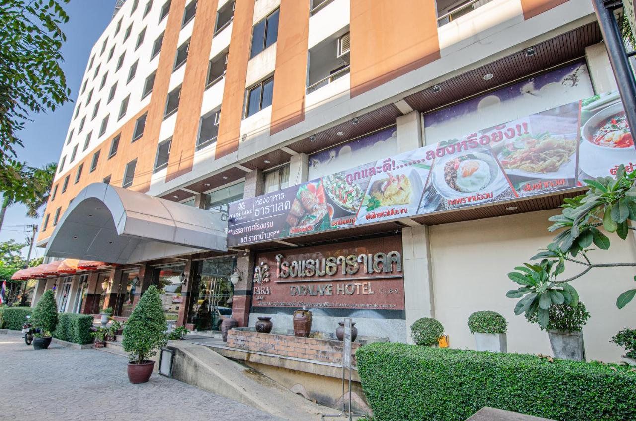 Tara Lake Bangkok Exterior photo